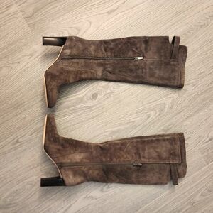 NWT - Gray suede via spiga boots